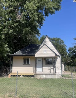 /international/us/616-n-madison-ave-wichita-ks-110108030188/