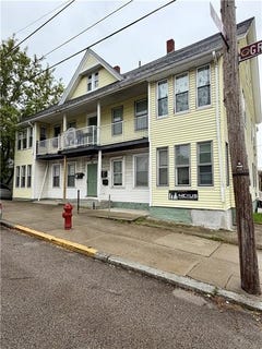 /international/us/191-grove-street-woonsocket-ri-110107909363/