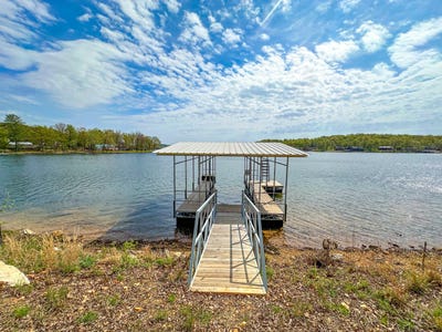 /international/us/511-tri-lakes-dr-horseshoe-bend-ar-110105386226/