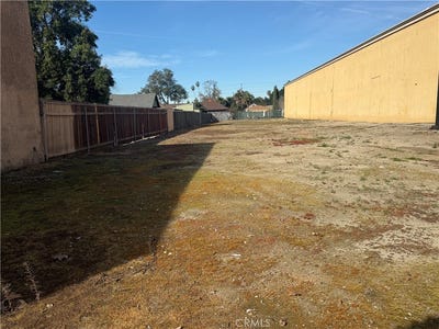 /international/us/949-garey-ave-pomona-ca-110105960099/