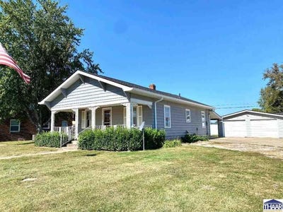 /international/us/1030-a-st-ne-linton-in-110120666982/