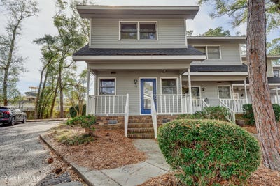 /international/us/2029-eastwood-road-wilmington-nc-110103582488/