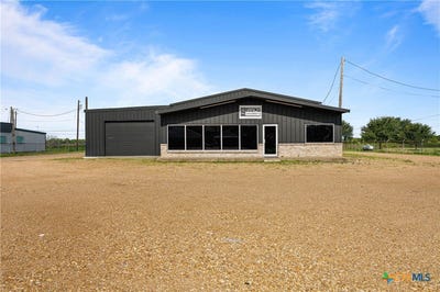 /international/us/2507-west-loop-el-campo-tx-110109448392/