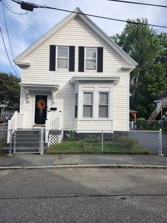 /international/us/37-barclay-street-lowell-ma-110110229817/