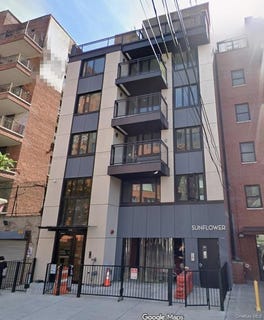 /international/us/13222-41st-road-flushing-ny-110105952134/