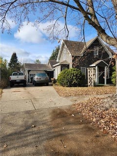 /international/us/215-gillis-avenue-ne-brainerd-mn-110101458079/?lang=fr