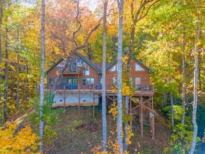 /international/us/1230-muskrat-valley-lane-franklin-nc-110095707629/
