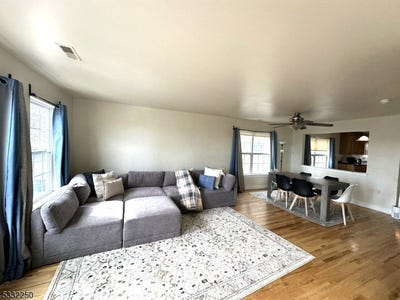 /international/us/178b-front-st-elizabeth-city-nj-110106340873/