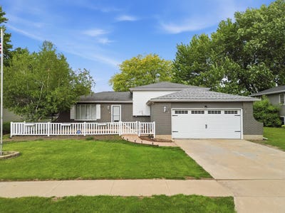 /international/us/1905-20th-avenue-sterling-il-110108192566/