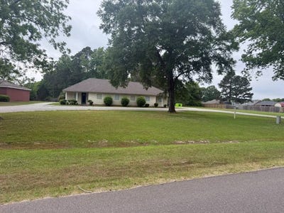 /international/us/195-gossom-switch-road-wetumpka-al-110108539665/