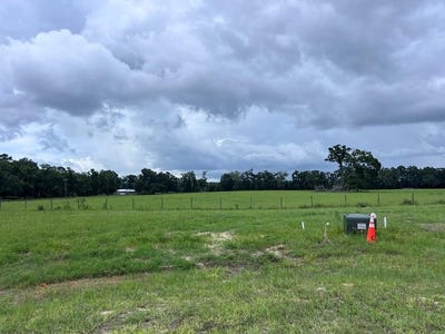 /international/us/lot-4-5th-pl-chiefland-fl-110100779105/