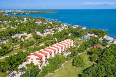 /international/us/75710-overseas-highway-lower-matecumbe-fl-110107477508/
