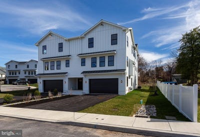 /international/us/981-henry-avenue-wayne-pa-110108982218/