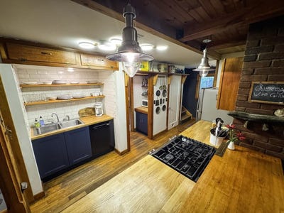 /international/us/53-rocky-road-warren-vt-110098818303/