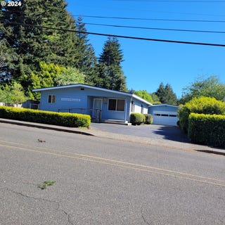 /international/us/1865-thompson-rd-coosbay-or-110093944515/