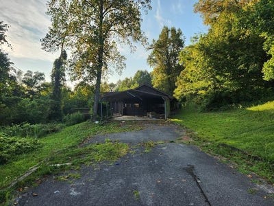 /international/us/778-big-cave-road-orlando-ky-110102214853/