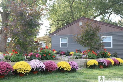 /international/us/3949-and-3951-s-nesmith-avenue-bemus-point-ny-110107554046/