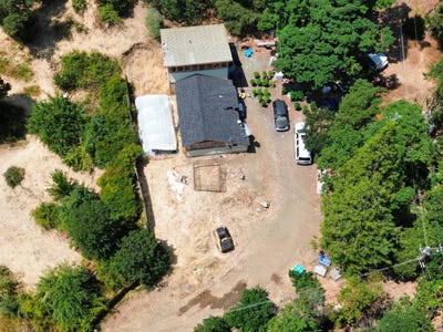 /international/us/10250-highway-299-none-burnt-ranch-ca-110101053127/