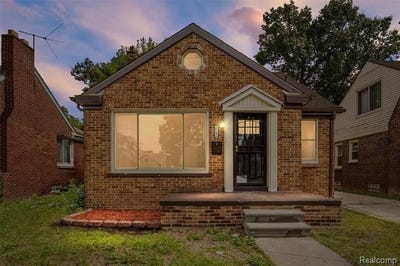 /international/us/19500-griggs-street-detroit-mi-110120617411/