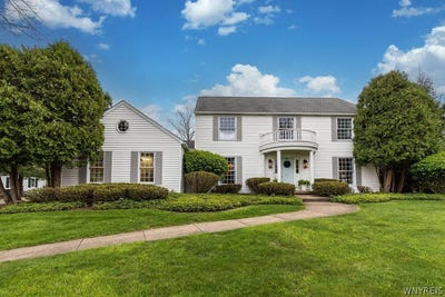/international/us/7-fox-chapel-drive-orchard-park-ny-110107928573/