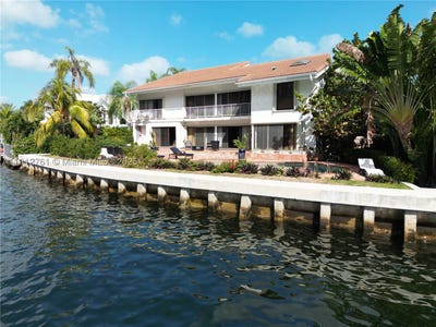 /international/us/363-centre-is-golden-beach-fl-110103597429/