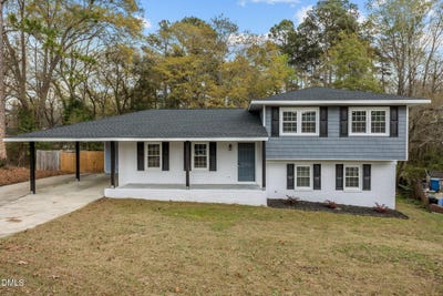 /international/us/546-rock-canyon-drive-fayetteville-nc-110106698869/
