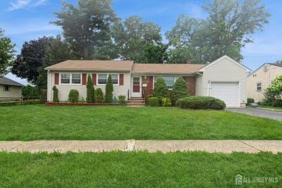 /international/us/149-mulberry-lane-middlesex-nj-110101022853/