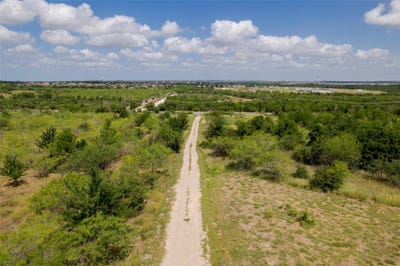/international/us/474-heidenreich-ln-kyle-tx-110100035591/