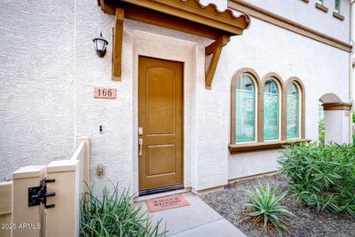 /international/us/4100-s-pinelake-way-chandler-az-110100946482/