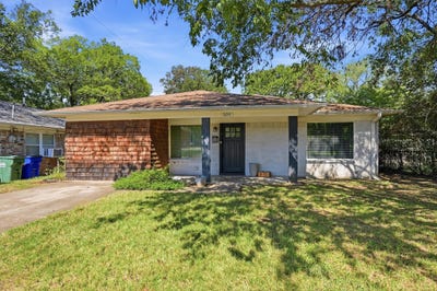 /international/us/109-grayson-street-whitesboro-tx-110120550884/