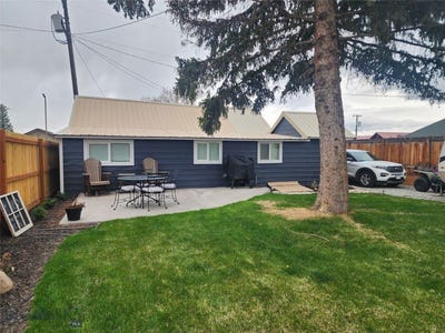 /international/us/106-1-2-hamilton-street-sheridan-mt-110103397461/