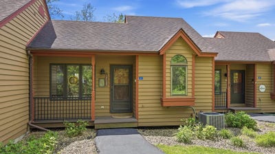 /international/us/17-oak-glen-drive-galena-il-110108225374/