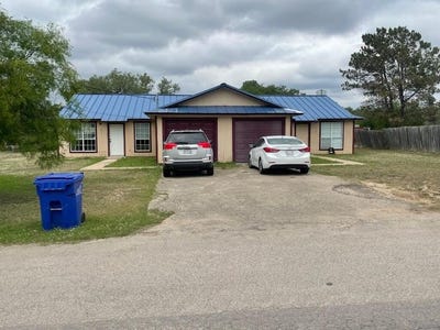 /international/us/300-306-e-south-st-camp-wood-tx-110120726959/