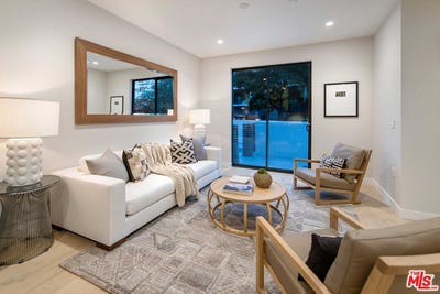 /international/us/825-n-croft-ave-los-angeles-ca-110107441282/