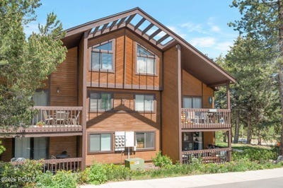 /international/us/2025-canyons-resort-drive-park-city-ut-110108387747/