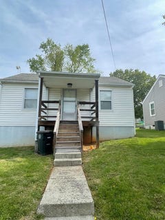 /international/us/211-college-drive-lynchburg-va-110107485853/