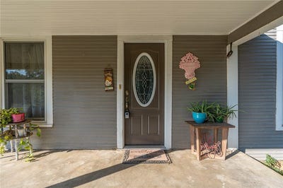 /international/us/1072-e-magazine-street-booneville-ar-110109809634/