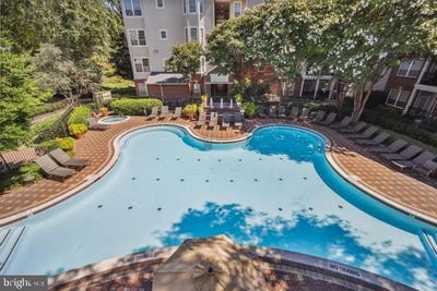 /international/us/1580-spring-gate-drive-mclean-va-110100917324/