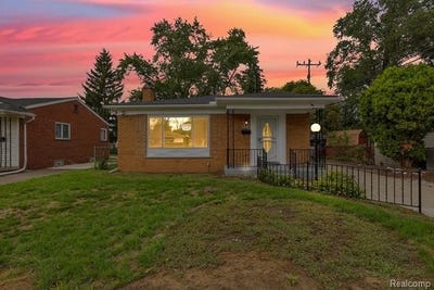 /international/us/12705-beaverland-street-detroit-mi-110119989261/