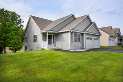/international/us/125-brody-lane-hudson-nh-110108580276/