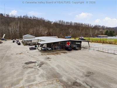 /international/us/5100-elk-river-road-n-elkview-wv-110105952581/