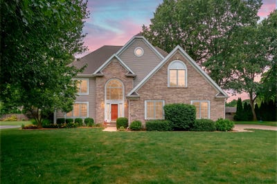 /international/us/2166-alpine-court-stevensville-mi-110108848133/