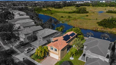 /international/us/1941-w-148th-way-miramar-fl-110109163786/