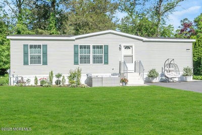 /international/us/120-circle-drive-manchester-nj-110099980075/