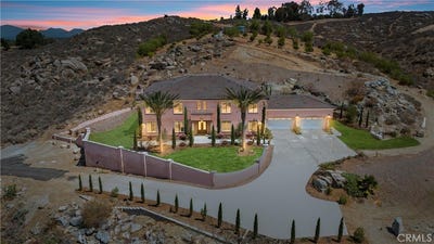 /international/us/17190-small-canyon-ln-riverside-ca-110107833547/