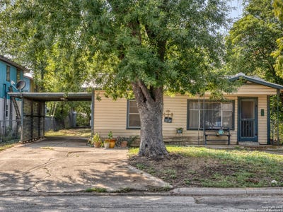 /international/us/1104-avenue-s-hondo-tx-110110349864/
