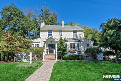 /international/us/70-saxonia-avenue-wyckoff-nj-110120486923/