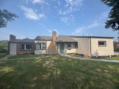 /international/us/402-e-4th-street-atkinson-ne-110109881856/
