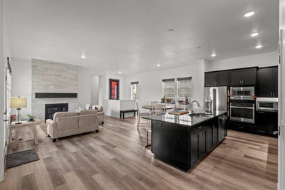 /international/us/11242-s-willow-walk-dr-south-jordan-ut-110099673834/