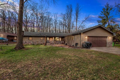 /international/us/8578-winncrest-road-neenah-wi-110107283102/